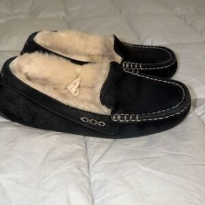 UGG Ansley Slipper Women's Moccasins - Black, US 5